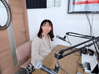 本学教員がFMラジオ番組に出演しました